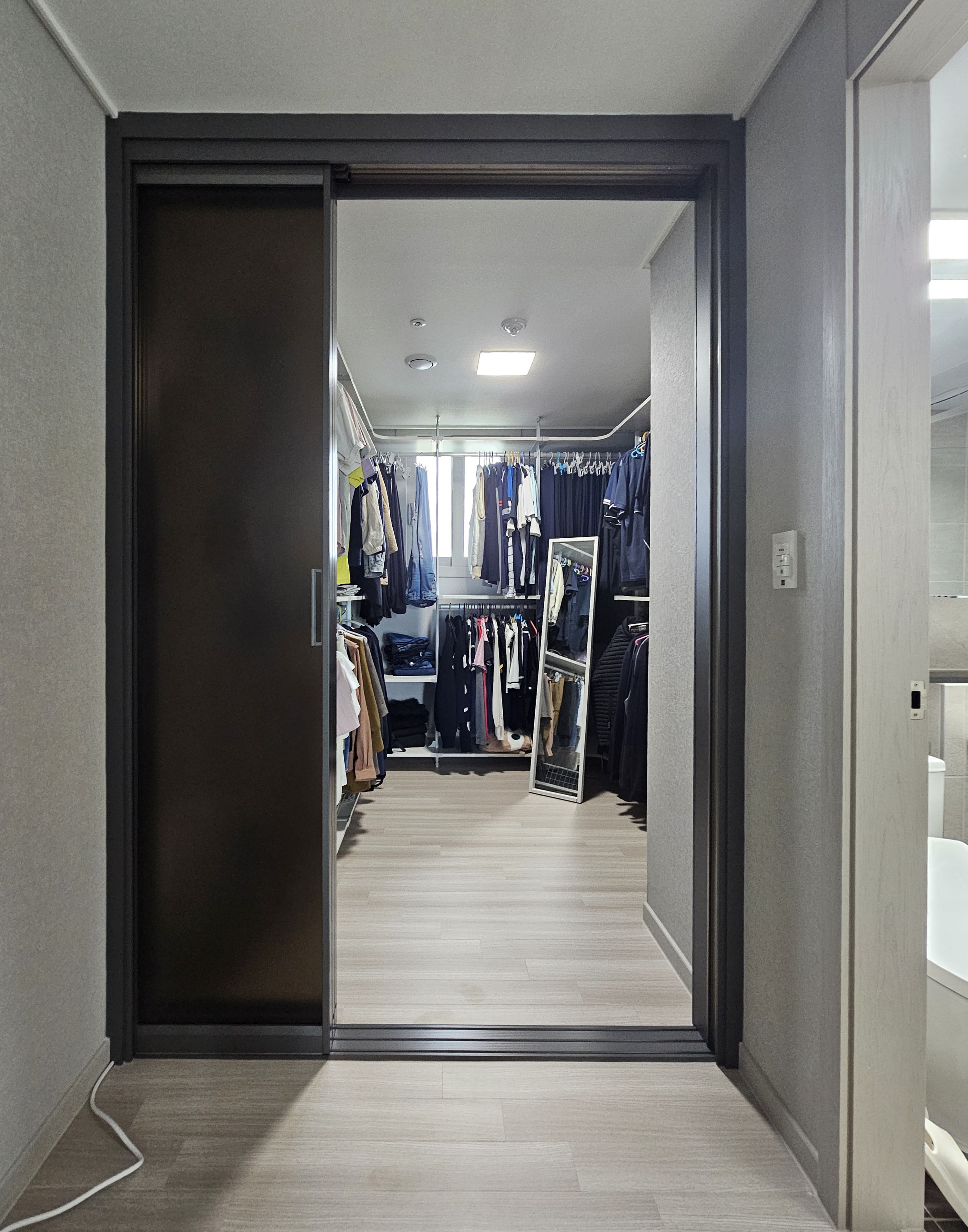 /user/d/doordiy/editor/2505/841b6dd9afbaca422896bc8be581e1fc_1748412593_2462.jpg 이미지크게보기