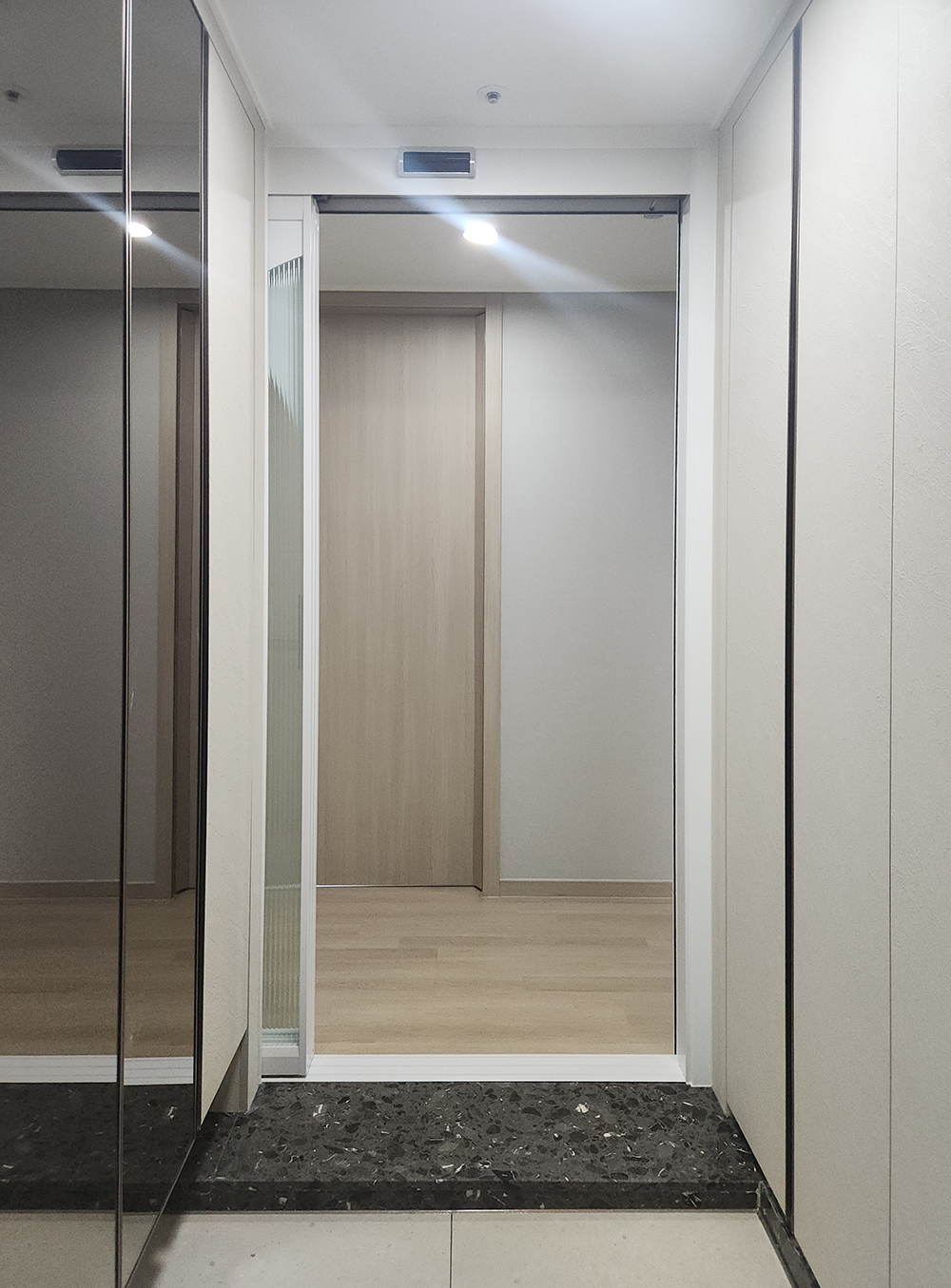 /user/d/doordiy/editor/2506/39461c55c589fcb49c189c195de3b645_1750409604_1559.jpg 이미지크게보기