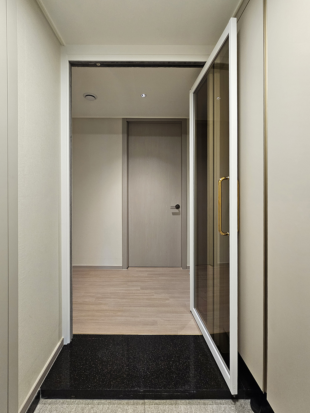 /user/d/doordiy/editor/2506/7e6a5959d56b4f64c8da3bd54a247863_1751268784_8081.jpg 이미지크게보기