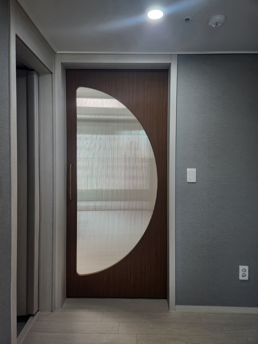 /user/d/doordiy/editor/2506/c1371f46de9378646a63d4dcb2cf5e9a_1749539404_2812.jpg 이미지크게보기