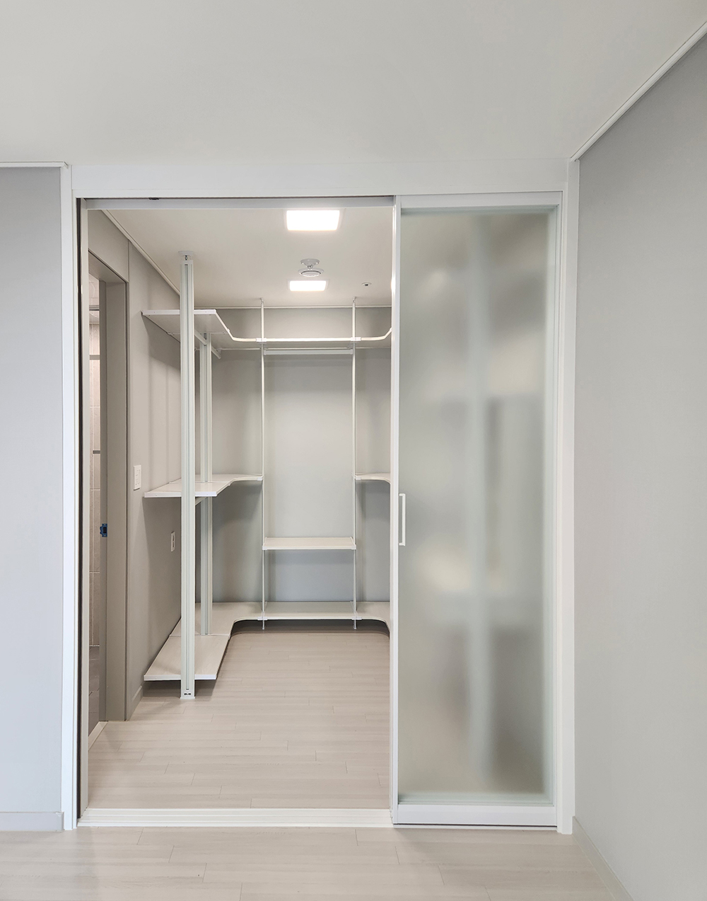/user/d/doordiy/editor/2508/c08ff443d2b52f32a888ca924037d479_1755711057_6136.jpg 이미지크게보기