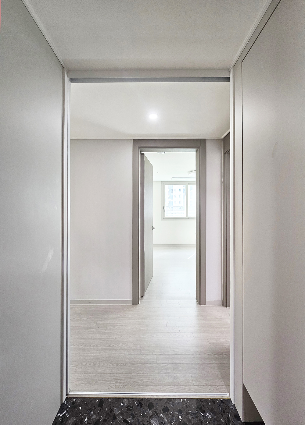 /user/d/doordiy/editor/2508/c08ff443d2b52f32a888ca924037d479_1755711241_9703.jpg 이미지크게보기