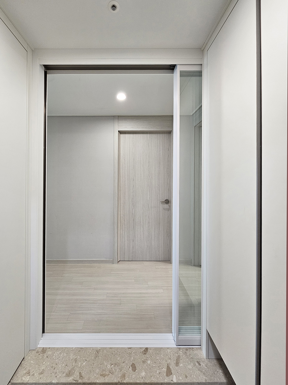 /user/d/doordiy/editor/2509/3b24d4118772697c57f1b782a0da7dfd_1756865267_9724.jpg 이미지크게보기