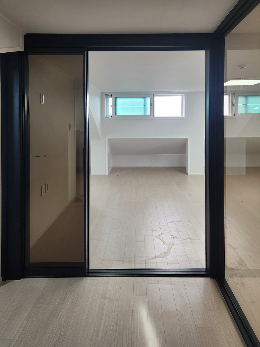 /user/d/doordiy/editor/2509/3b24d4118772697c57f1b782a0da7dfd_1756872942_8423.jpg 이미지크게보기