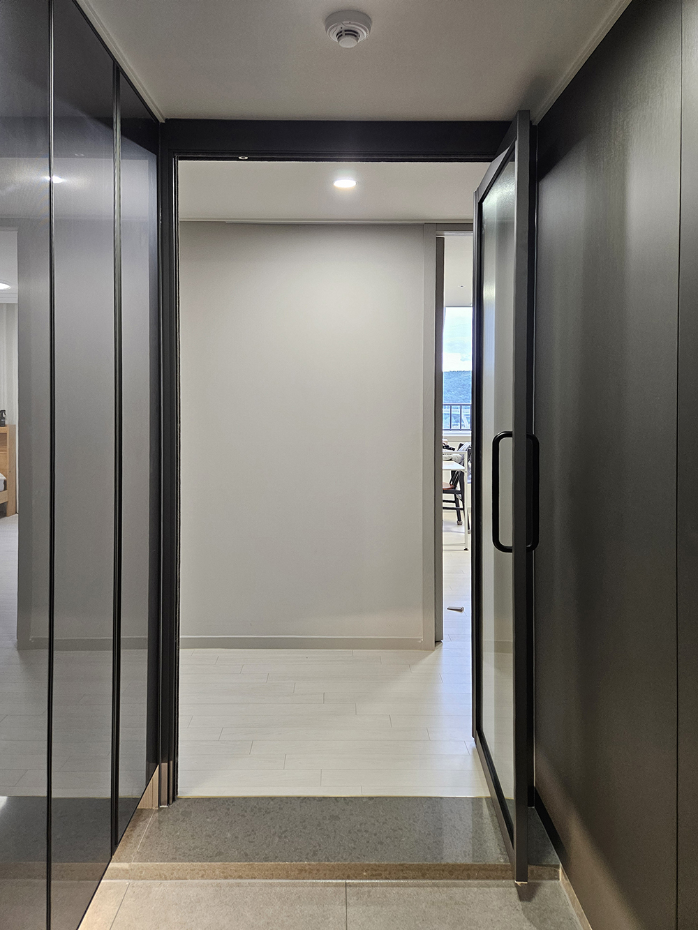 /user/d/doordiy/editor/2510/b1fe22b83c02b17f8bcfe32bd5e6a68b_1760602570_4923.jpg 이미지크게보기