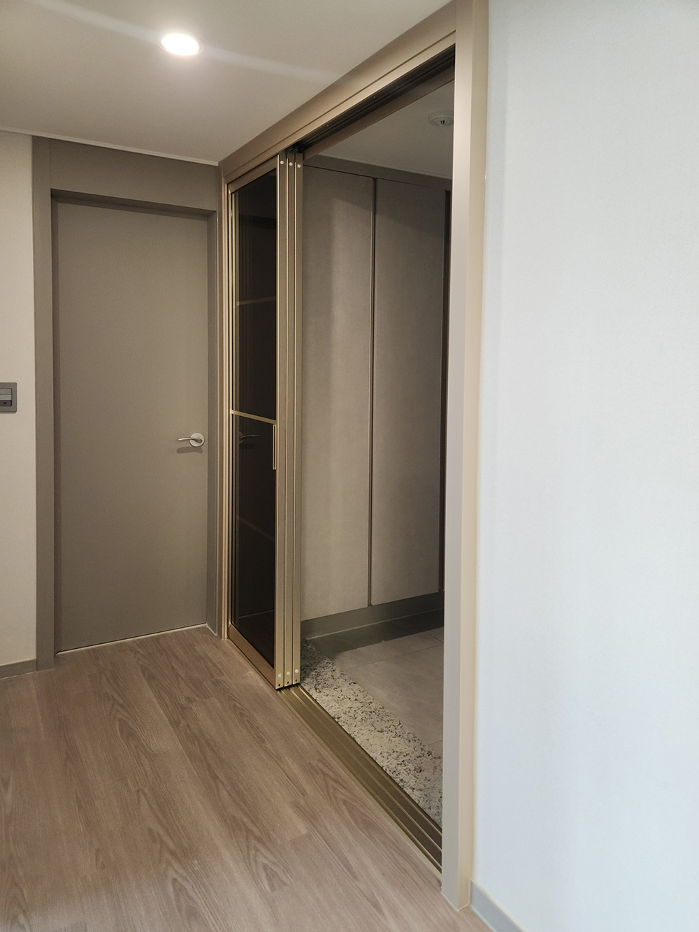 /user/d/doordiy/editor/2510/b1fe22b83c02b17f8bcfe32bd5e6a68b_1760604430_5156.jpg 이미지크게보기