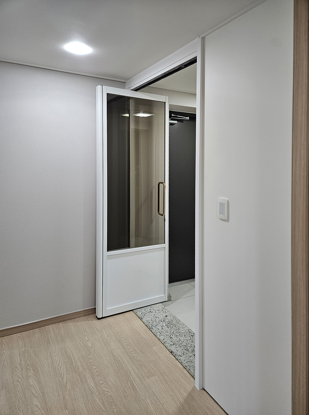 /user/d/doordiy/editor/2510/b1fe22b83c02b17f8bcfe32bd5e6a68b_1760604714_3291.jpg 이미지크게보기